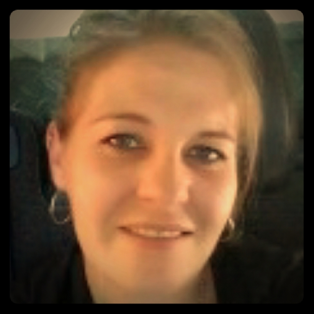 Meet your Posher, Carrie